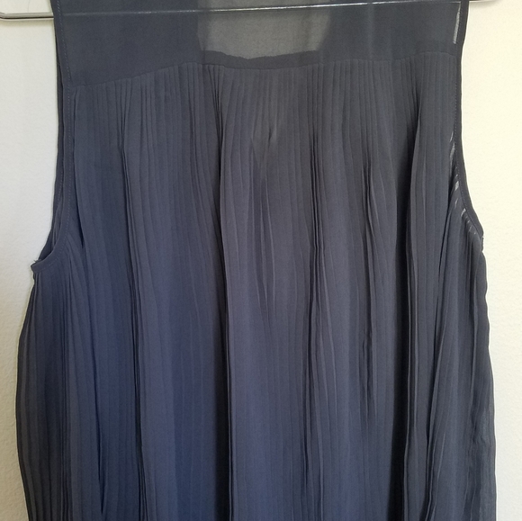 Tank - Picture 3 of 4